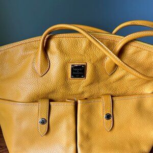 Dooney And Bourke Yellow Leather Purse #K9119844
